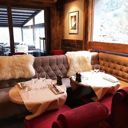 Le Castel Hotel Chamonix