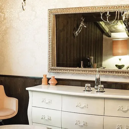 Le Castel Hotel 3*