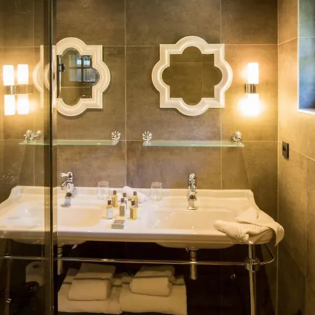 Hotel Le Castel 3*