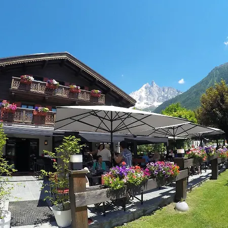 Hotel Le Castel 3*