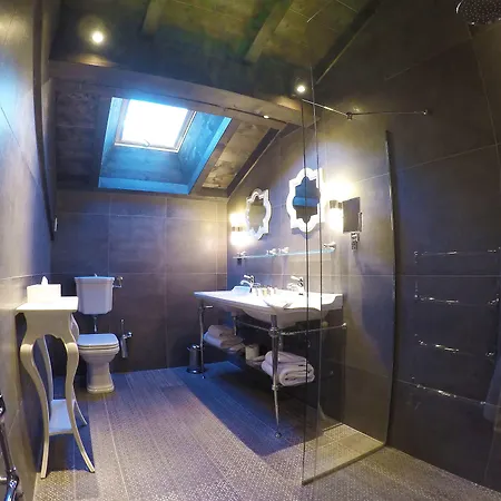 Le Castel 3* שאמוני